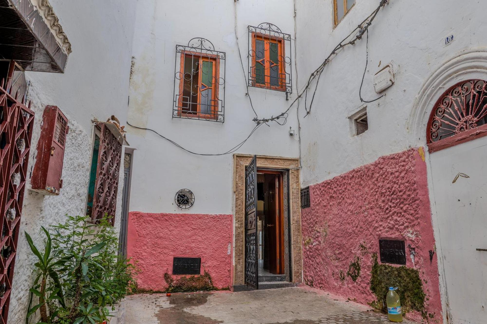 Yakout Hostel طنجة المظهر الخارجي الصورة